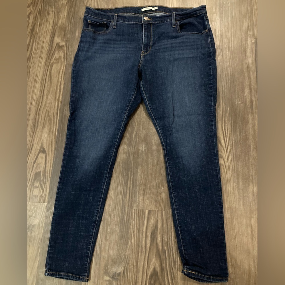 Levi’s 711 Women’s Skinny Dark Wash Jeans 20W 30 in inseam